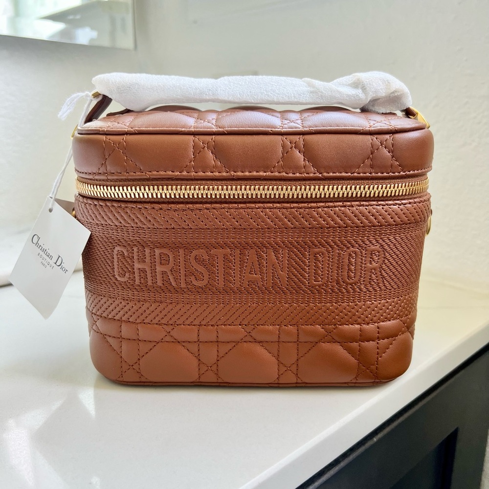 🚫SOLD📛Dior Small Travel Vanity in Cognac - can be worn crossbody